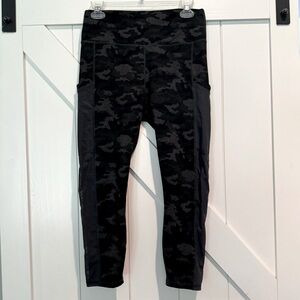 Fabletics camo leggings, M